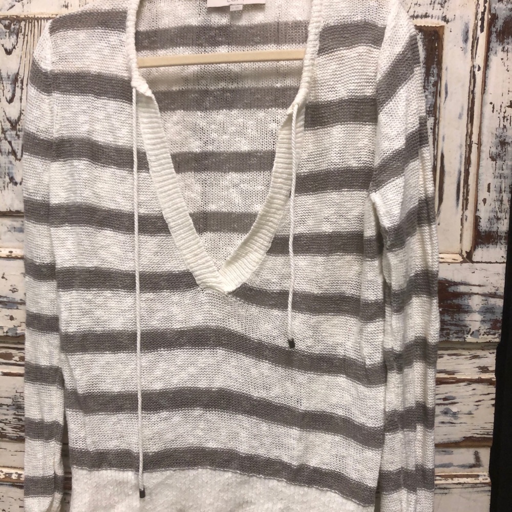 Ladies Ann Taylor Loft Lightweight Sweater